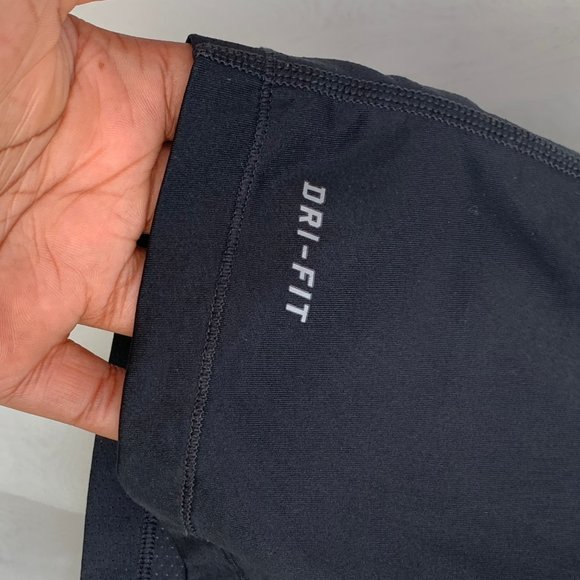 black workout top - Picture 5 of 8